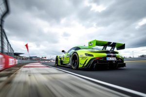 Aston Martins F1-Wagen 2026 endlich auf der Strecke, verursacht rote Flagge